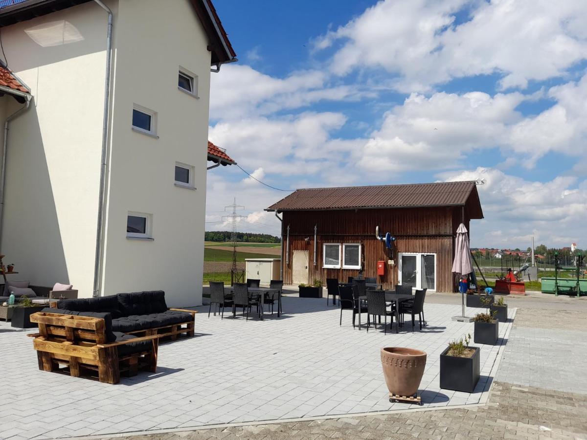 Апартаменты Traubshof Ochsenhausen Экстерьер фото